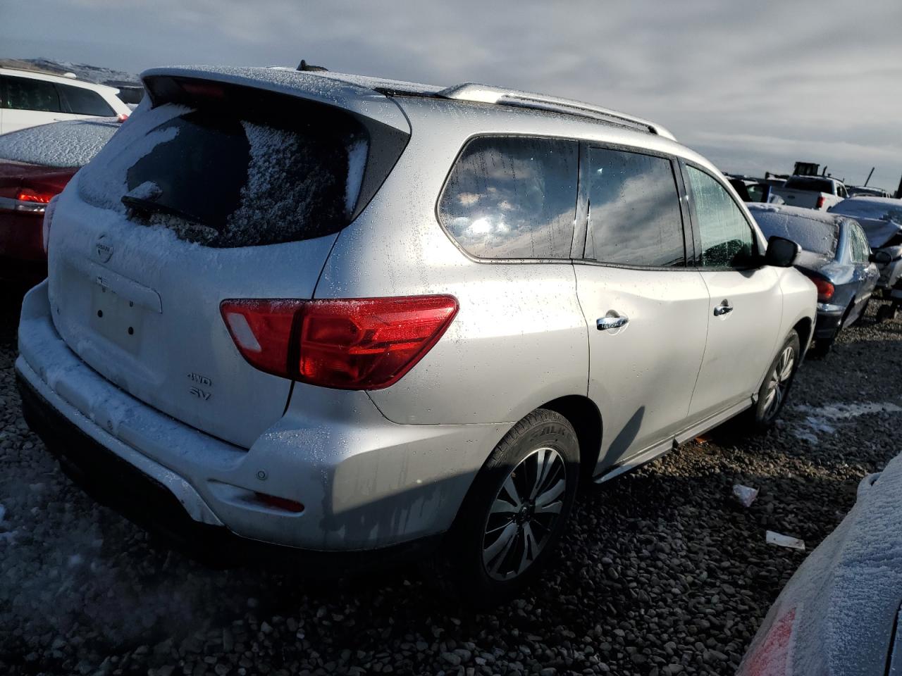 2018 Nissan Pathfinder VIN 5N1DR2MM9JC669685 Copart auction photo, side damage thumbnail 3