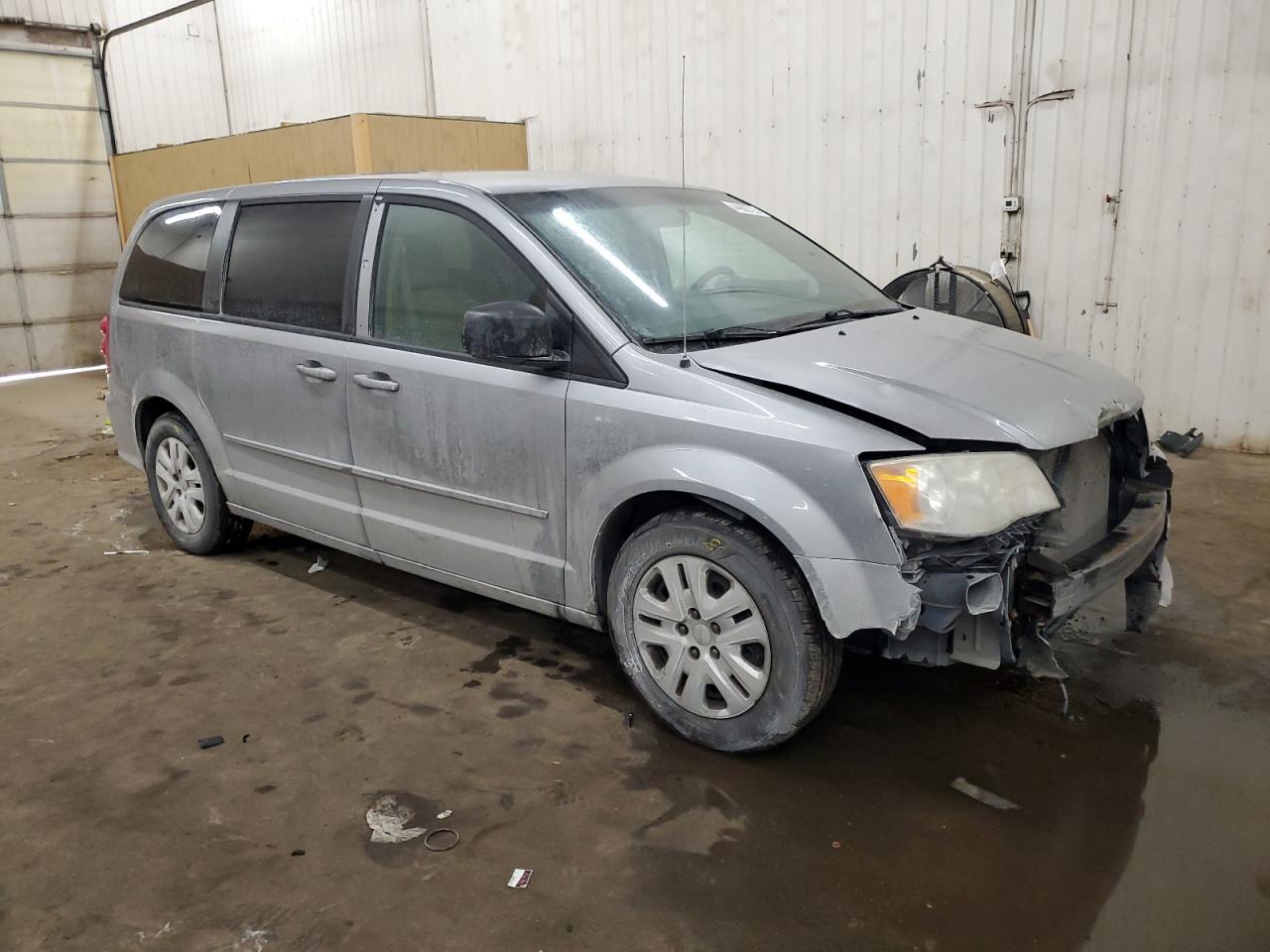 2014 Dodge Caravan VIN 2C4RDGBG8ER355493 Copart auction photo, front end damage thumbnail 4