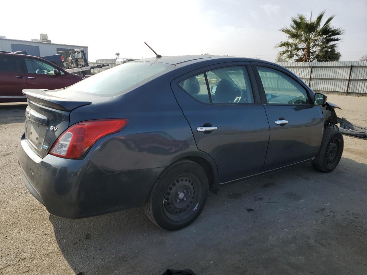 2015 Nissan Versa VIN 3N1CN7AP1FL827748 Copart auction photo, all over damage thumbnail 3