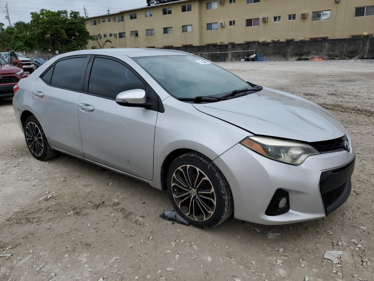 2015 Toyota Corolla VIN 2T1BURHE5FC458634 Copart auction photo, side damage thumbnail 4