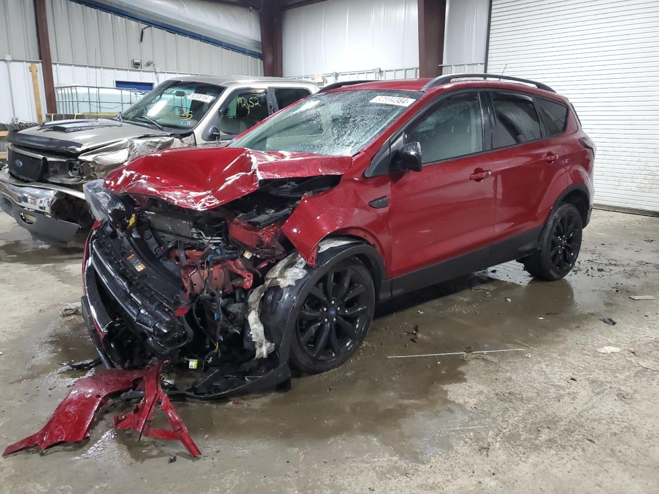2018 Ford Escape VIN 1FMCU9GD4JUD35055