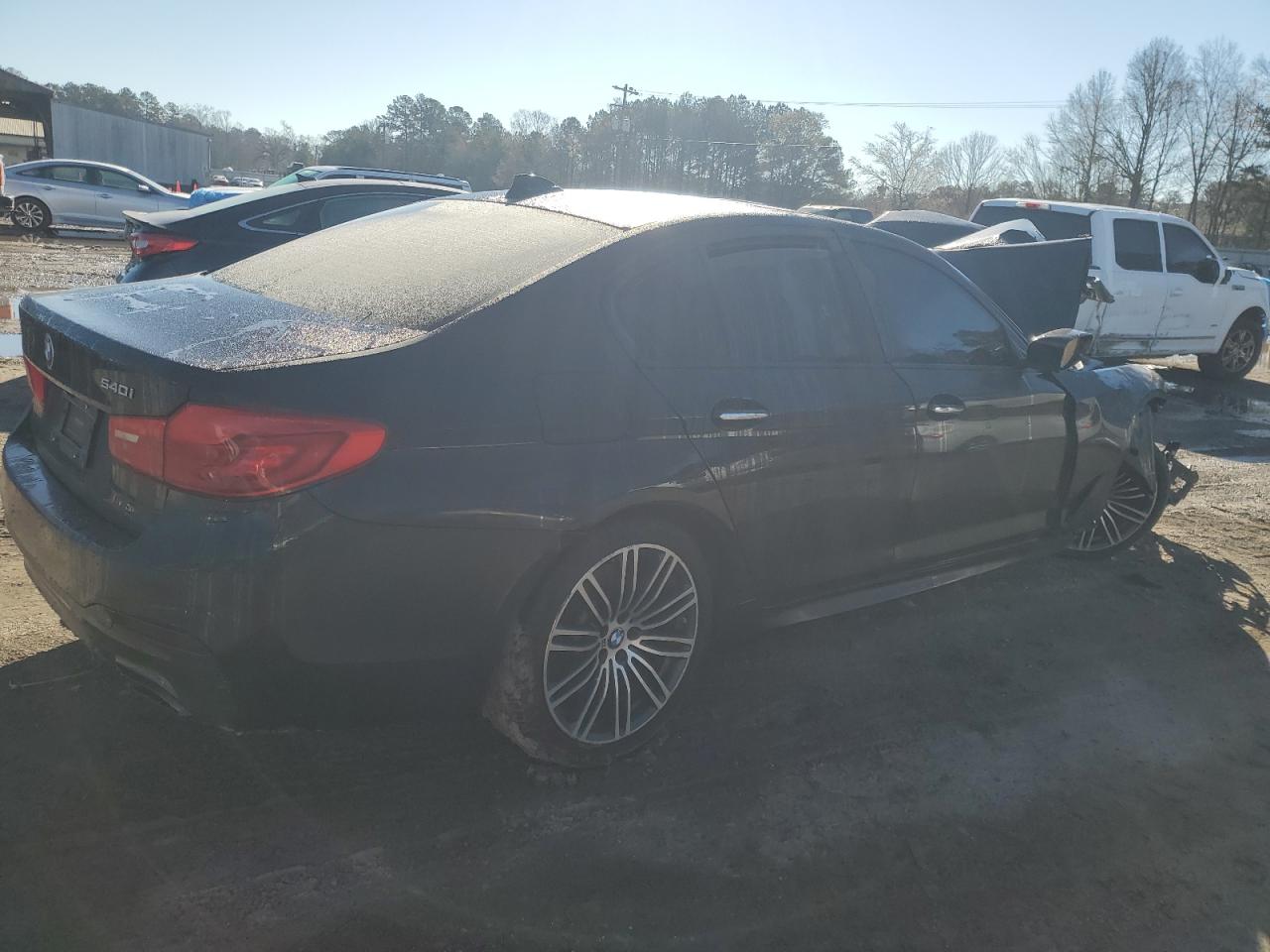 2017 BMW 5er VIN WBAJE5C37HG914383 Copart auction photo, undercarriage / front end damage thumbnail 3