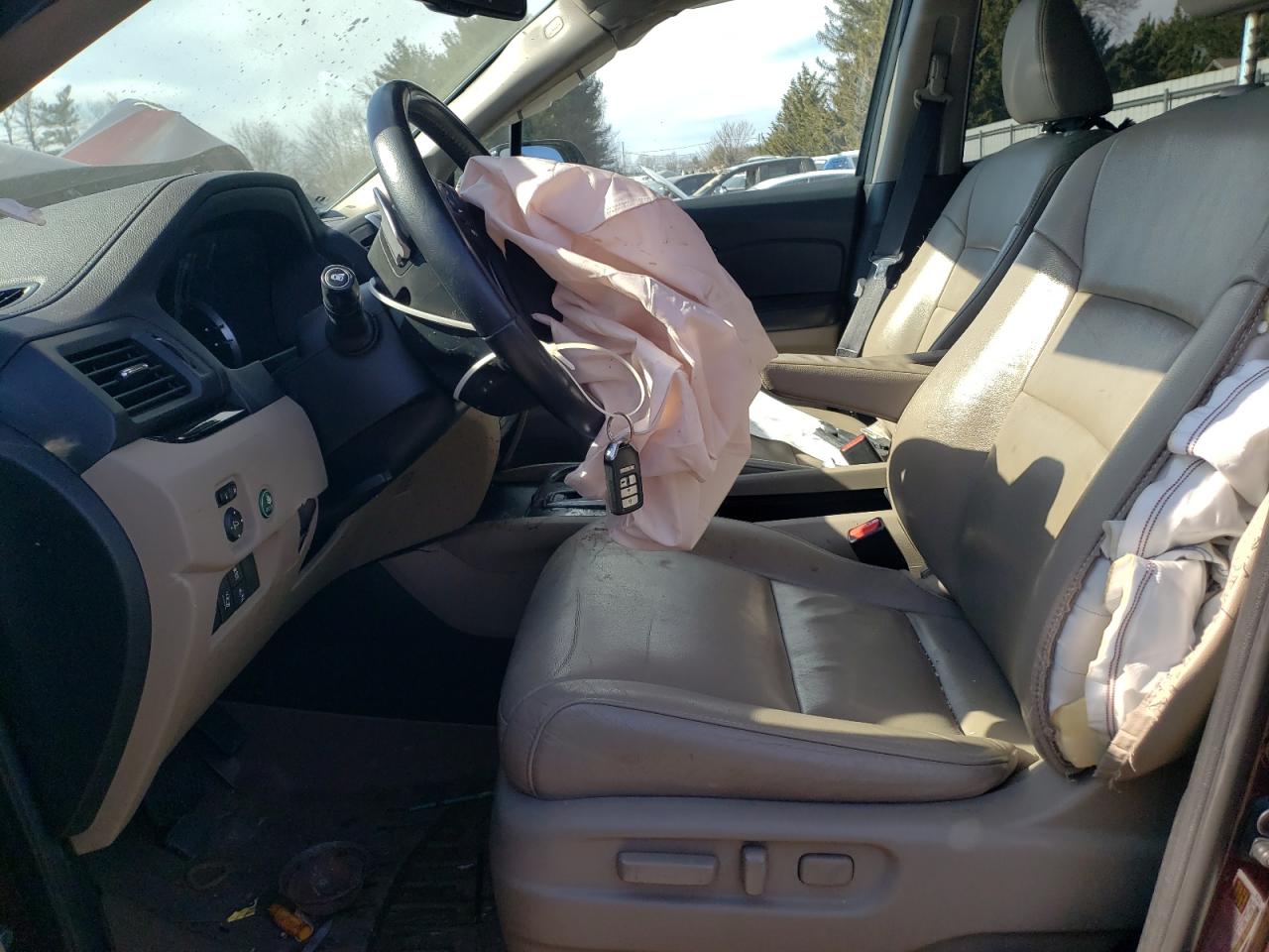 2017 Honda Pilot VIN 5FNYF6H96HB014943 Copart auction photo, front end / minor dent/scratches damage thumbnail 7