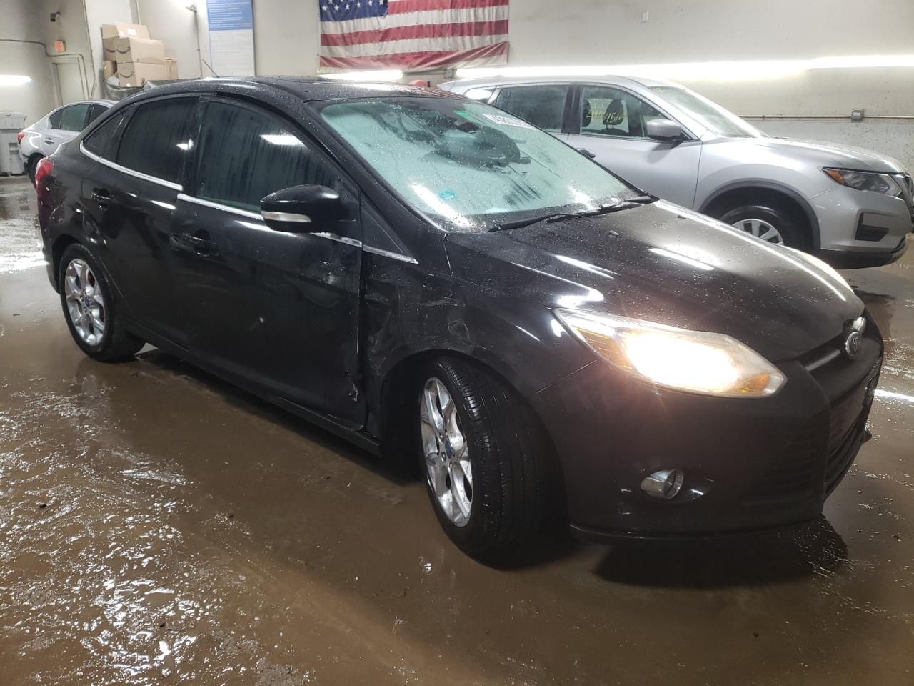 2012 Ford Focus VIN 1FAHP3H22CL462428 Copart auction photo, front end / side damage thumbnail 4