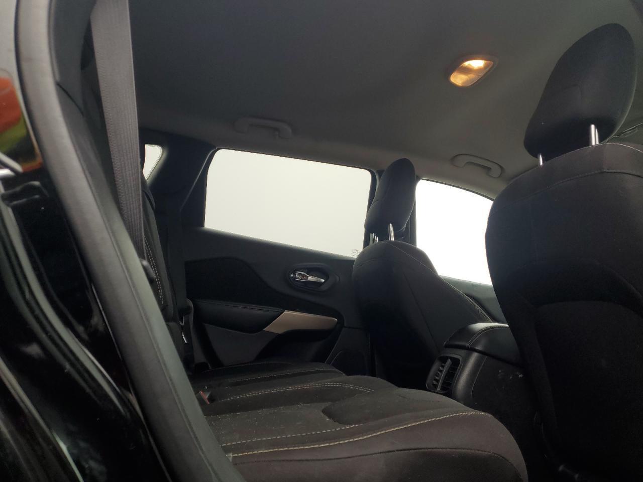 2017 Jeep Grand Cherokee VIN 1C4PJLCB7HW574548 Copart auction photo, front end damage thumbnail 11