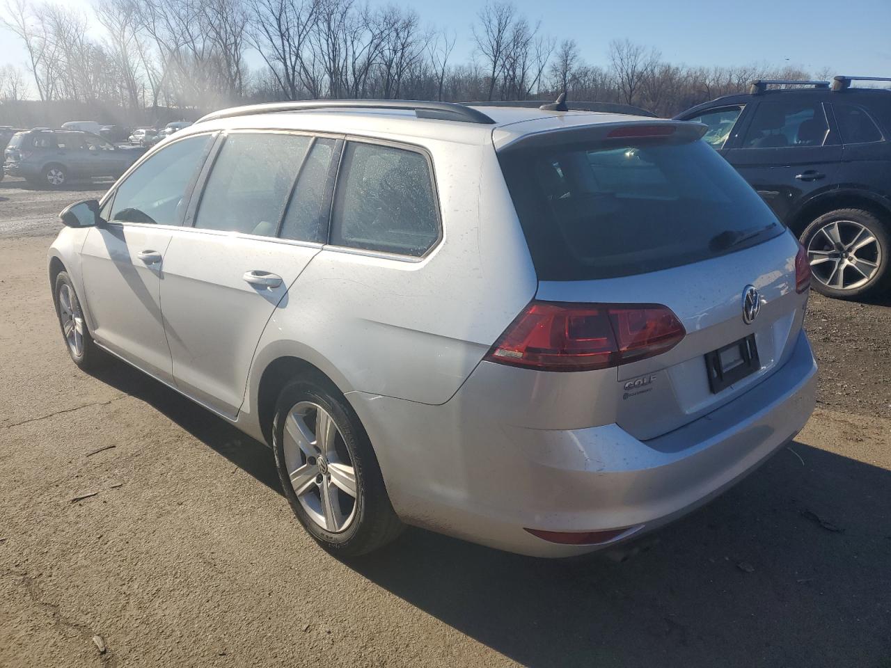 2015 Volkswagen Golf VIN 3VWCA7AU7FM511857 Copart auction photo, vandalism / minor dent/scratches damage thumbnail 2