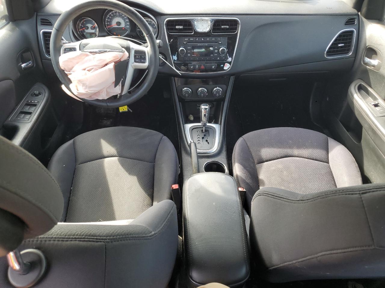 2013 Chrysler 200 VIN 1C3CCBBB1DN723061 Copart auction photo, front end / minor dent/scratches damage thumbnail 8
