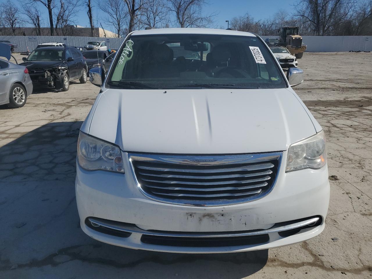 2015 Chrysler Town & Country VIN 2C4RC1CG3FR525744 Copart auction photo, rear end damage thumbnail 5