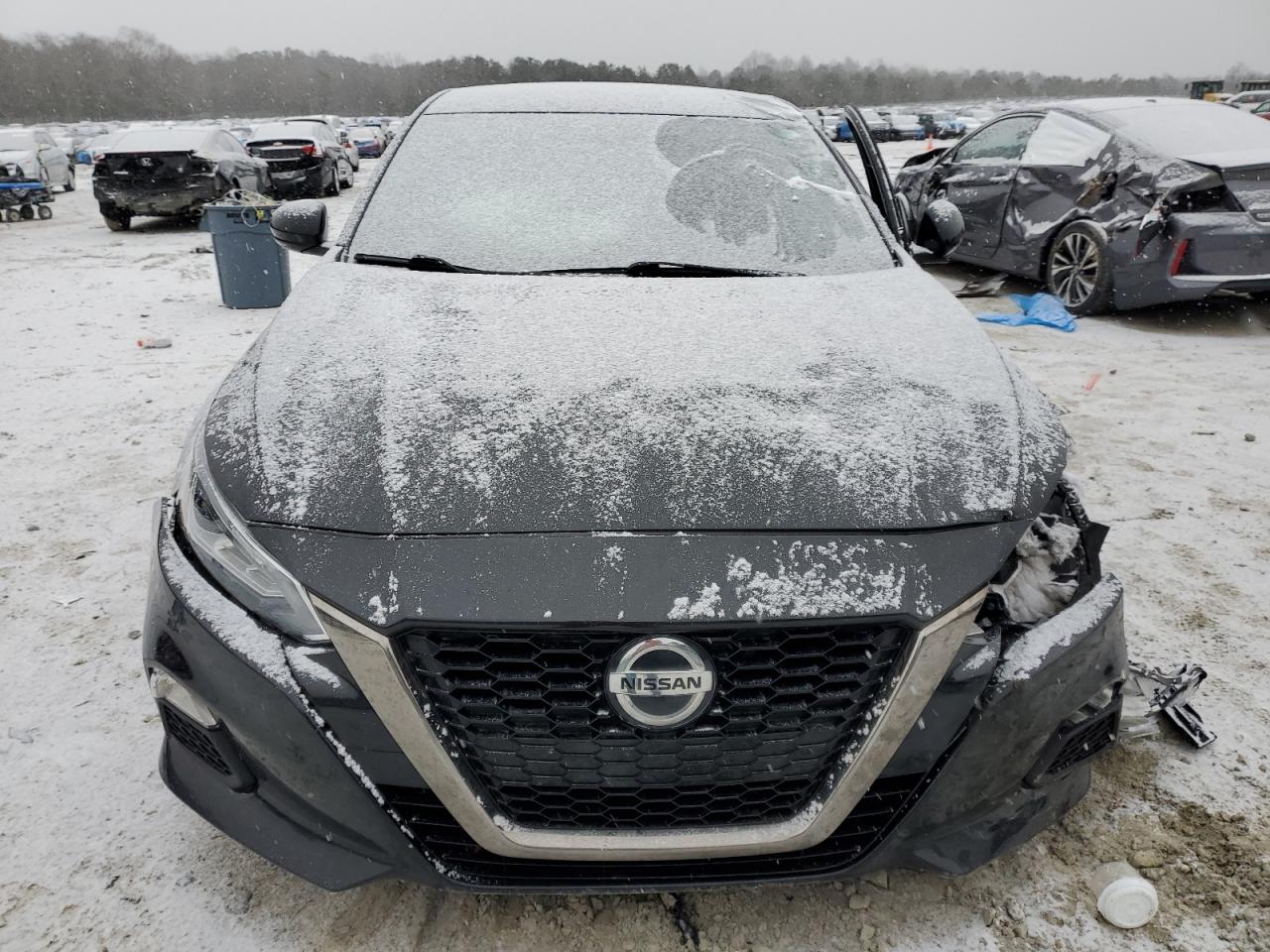 2021 Nissan Altima VIN 1N4BL4CW6MN306108 Copart auction photo, front end / side damage thumbnail 5