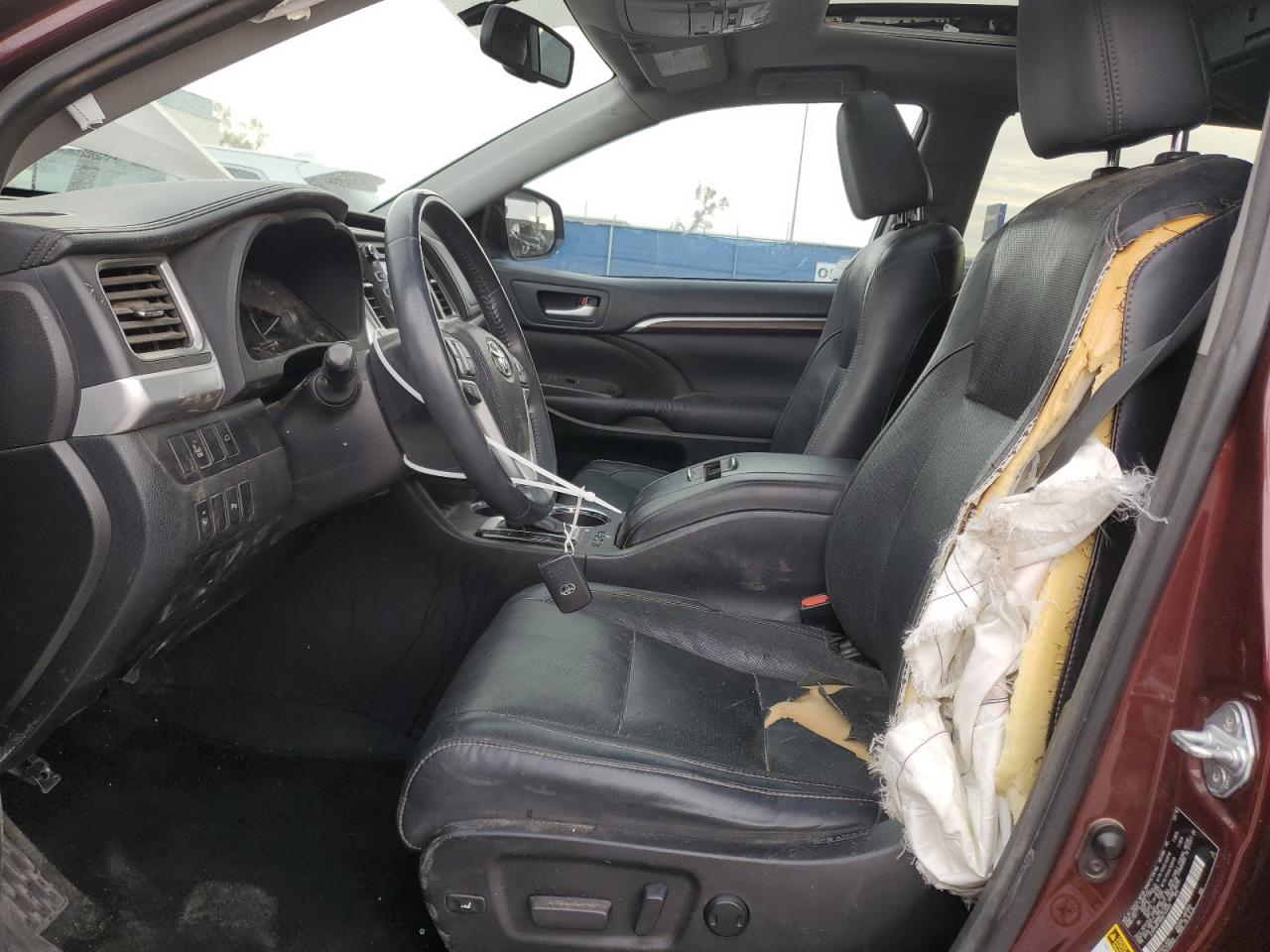 2016 Toyota Highlander VIN 5TDYKRFH0GS143455 Copart auction photo, side / front end damage thumbnail 7