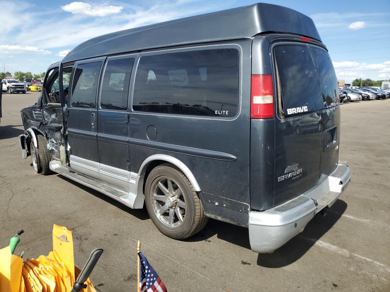 2014 GMC Savana VIN 1GDS8DC48E1157389 Copart auction photo, side / front end damage thumbnail 2