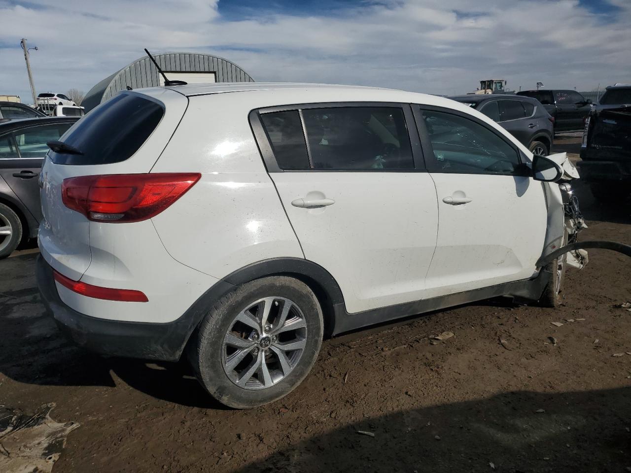2016 KIA Sportage VIN KNDPB3AC0G7794597 Copart auction photo, front end damage thumbnail 3
