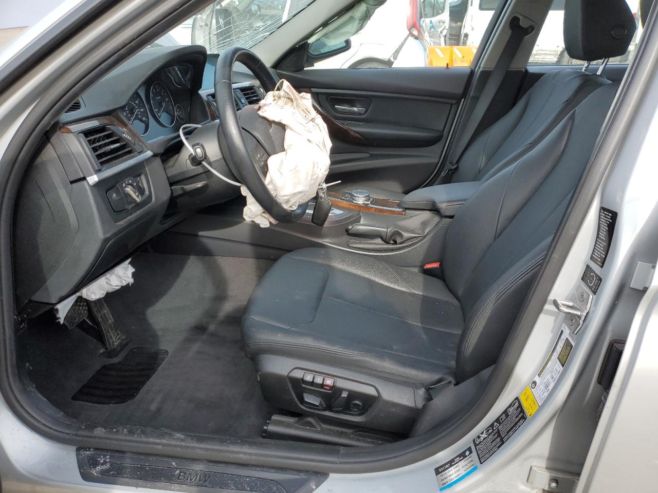 2015 BMW 3er VIN WBA3C3G50FNS76565 Copart auction photo, front end damage thumbnail 7