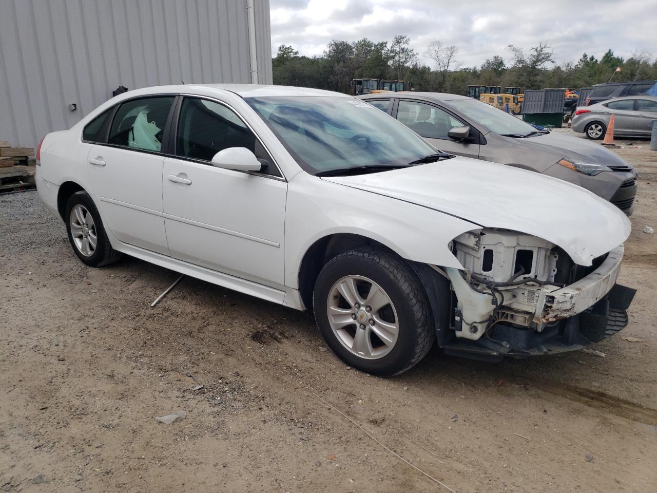 2015 Chevrolet Impala VIN 2G1WA5E32F1148051 Copart auction photo, front end damage thumbnail 4