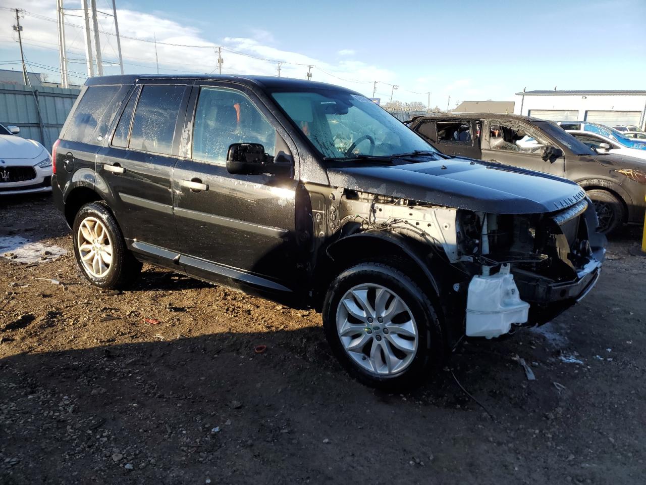 2011 Land Rover LR2 VIN SALFR2BN4BH243263 Copart auction photo, front end / side damage thumbnail 4