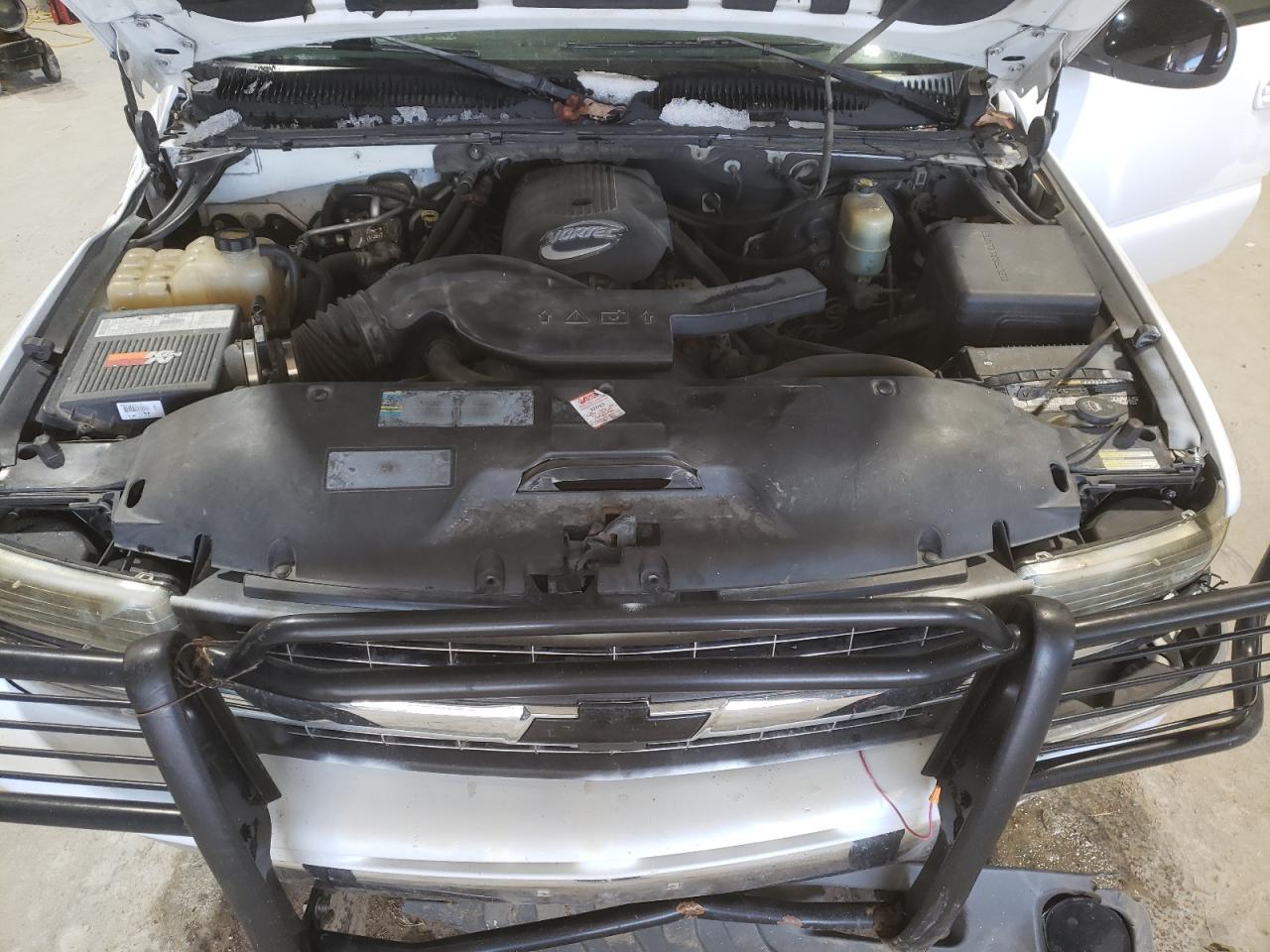 2002 Chevrolet Tahoe VIN 1GNEK13Z12R192647 Copart auction photo, all over damage thumbnail 14
