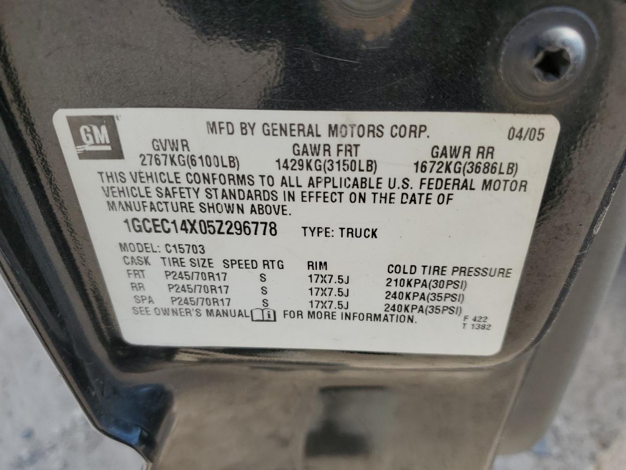 2005 Chevrolet Silverado VIN 1GCEC14X05Z296778 Copart auction photo, rear end damage thumbnail 12