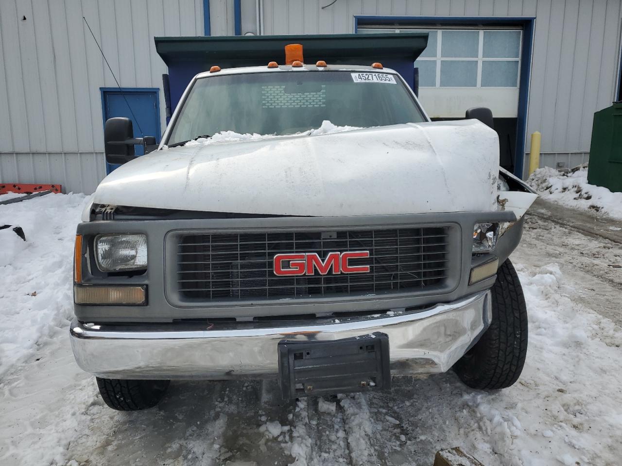 1995 GMC Sierra VIN 1GDJK34K6SE536741 Copart auction photo, front end / minor dent/scratches damage thumbnail 5