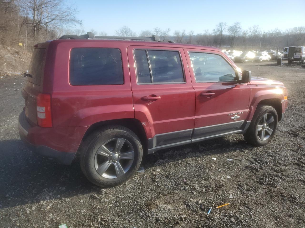 2014 Jeep Liberty (Patriot) VIN 1C4NJRFB2ED616153 Copart auction photo, side / minor dent/scratches damage thumbnail 3
