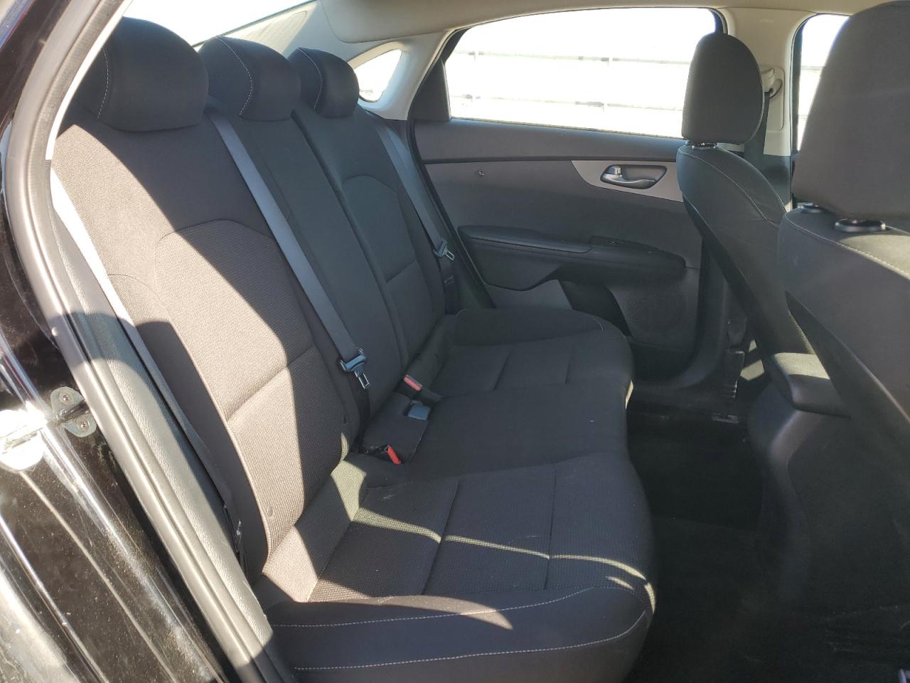 2021 KIA Forte VIN 3KPF24AD8ME266683 Copart auction photo, vandalism damage thumbnail 10