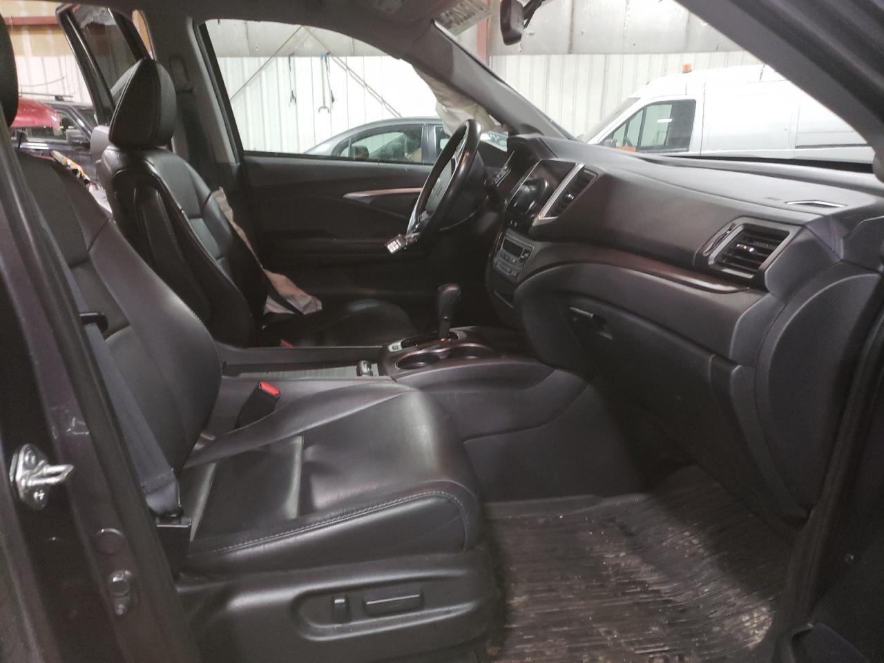2018 Honda Pilot VIN 5FNYF6H53JB002915 Copart auction photo, side / all over damage thumbnail 7