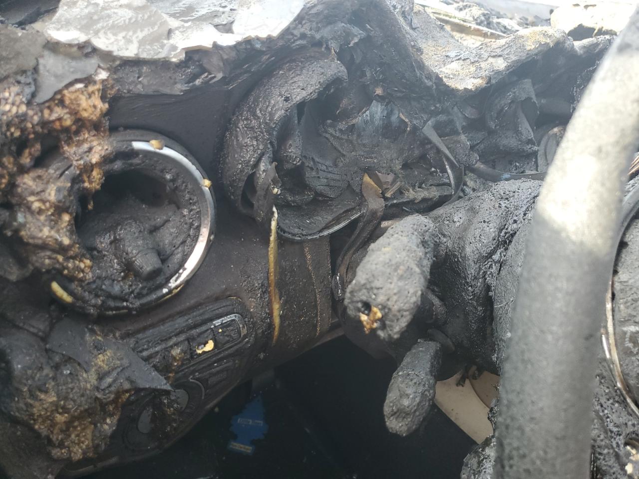 2017 Mercedes-Benz GLC VIN WDC0G4JB1HF270019 Copart auction photo, burn - engine / burn - interior damage thumbnail 9