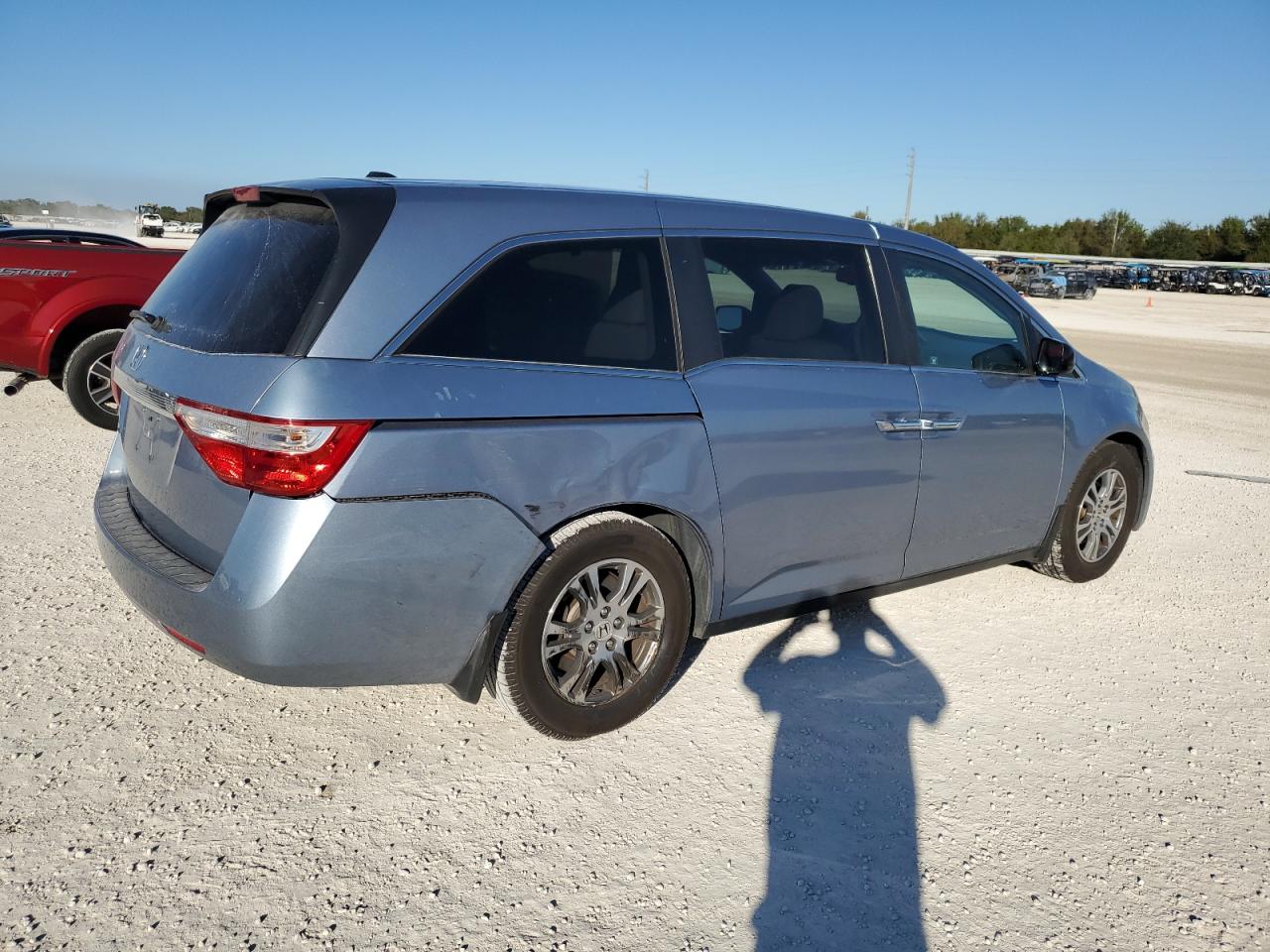 2012 Honda Odyssey VIN 5FNRL5H62CB129626 Copart auction photo, side damage thumbnail 3