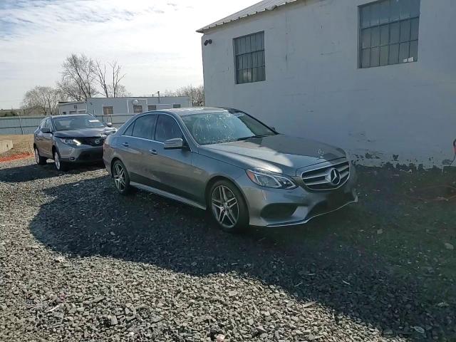 2016 Mercedes-Benz E-klasse VIN WDDHF8JB0GB296321 Copart auction photo, rear end damage thumbnail 13