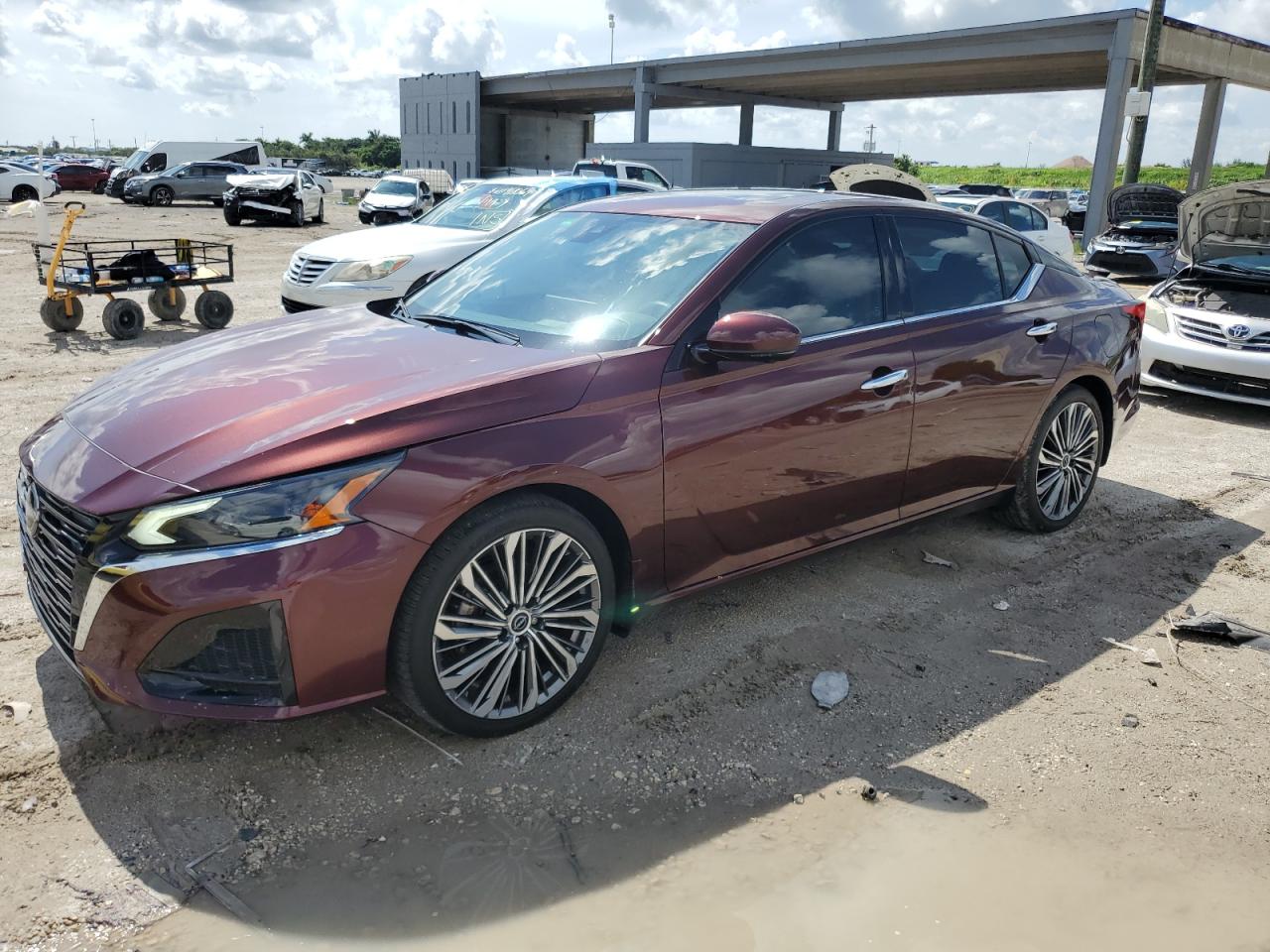 2024 Nissan Altima VIN 1N4BL4EV6RN302233