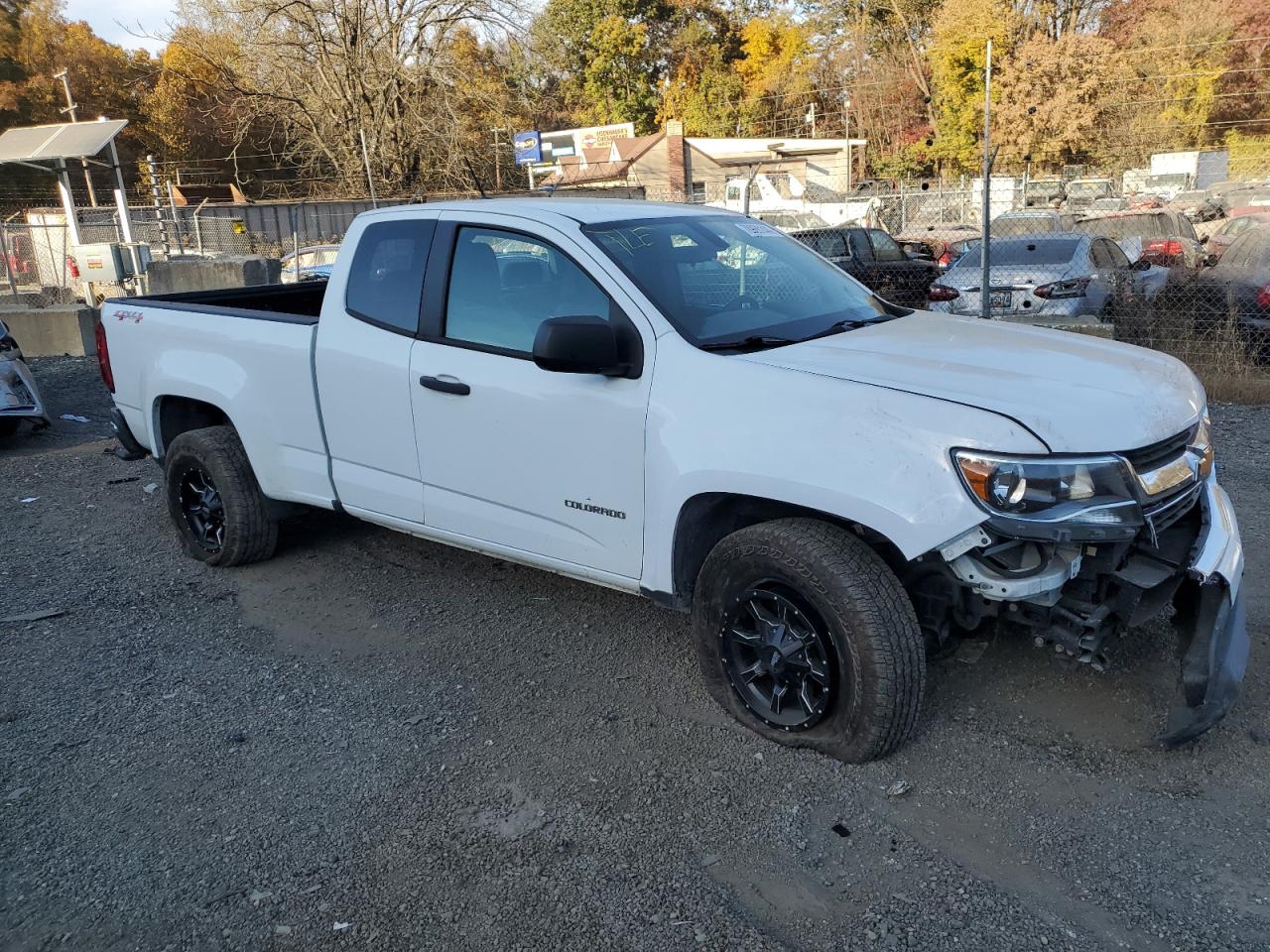 2019 Chevrolet Colorado VIN 1GCHTBEN8K1122659 Copart auction photo, top/roof / front end damage thumbnail 4