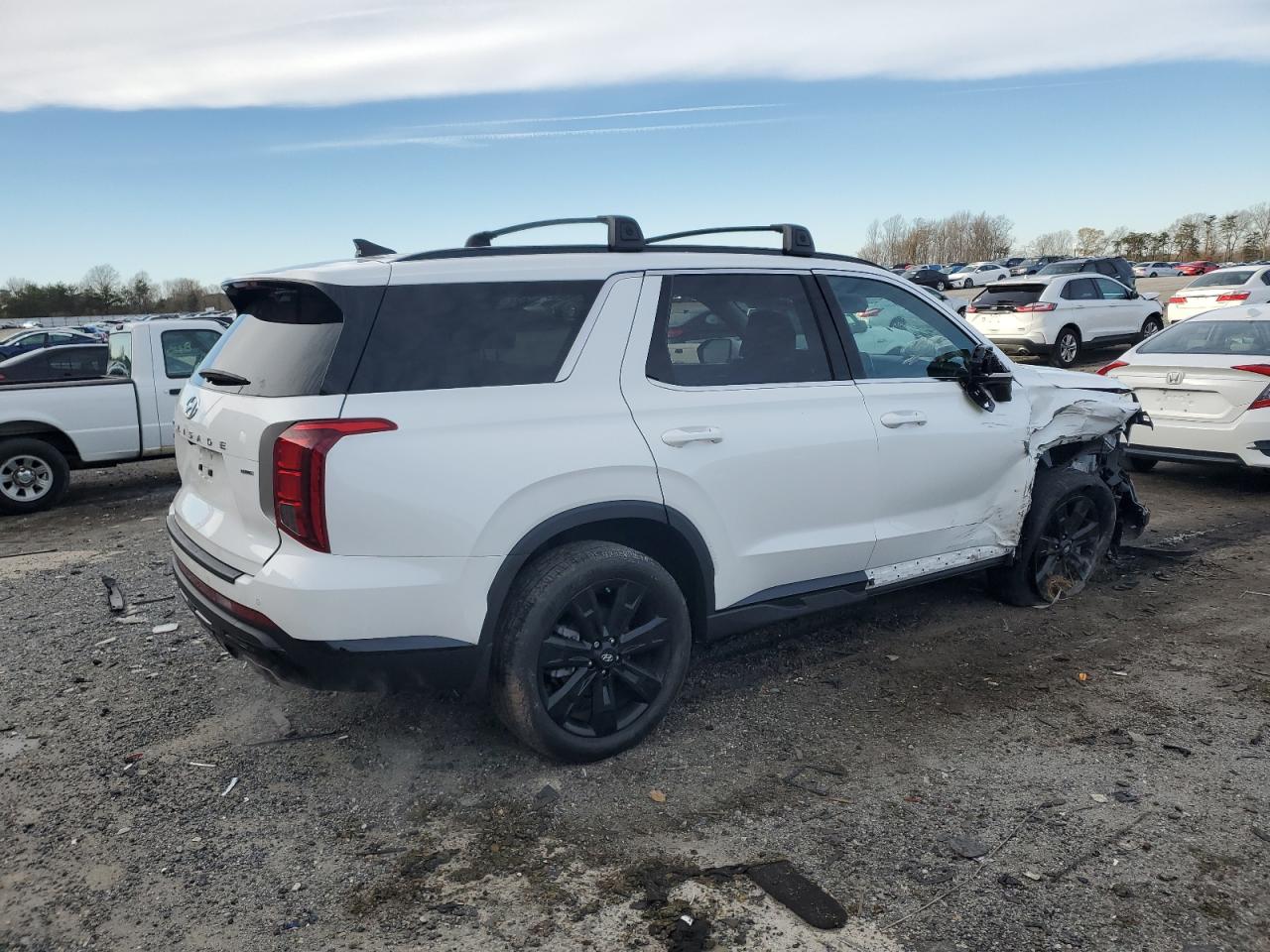 2024 Hyundai Palisade VIN KM8R3DGE7RU681945 Copart auction photo, front end / minor dent/scratches damage thumbnail 3