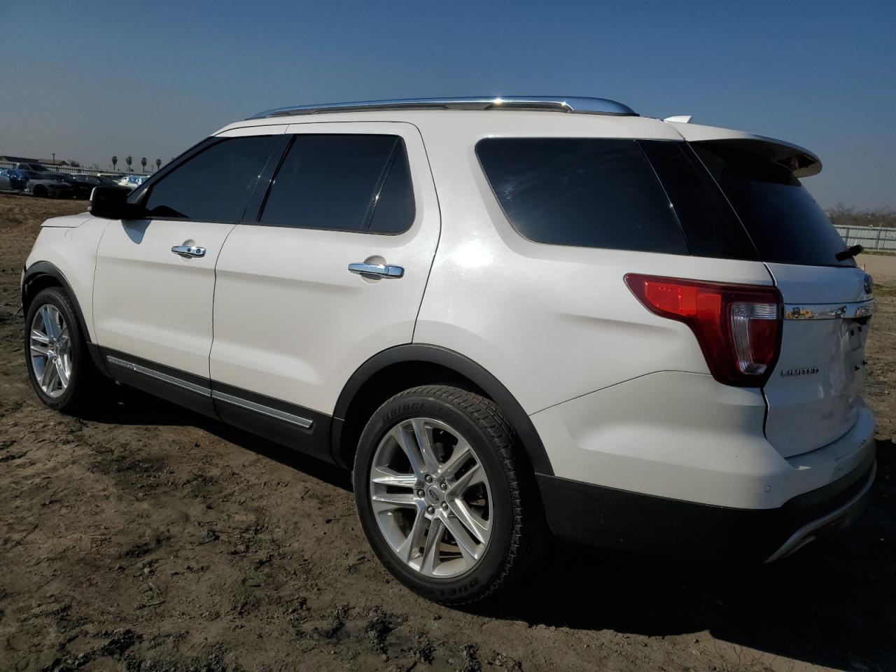 2017 Ford Explorer VIN 1FM5K7FH9HGE24460 Copart auction photo, front end / undercarriage damage thumbnail 2