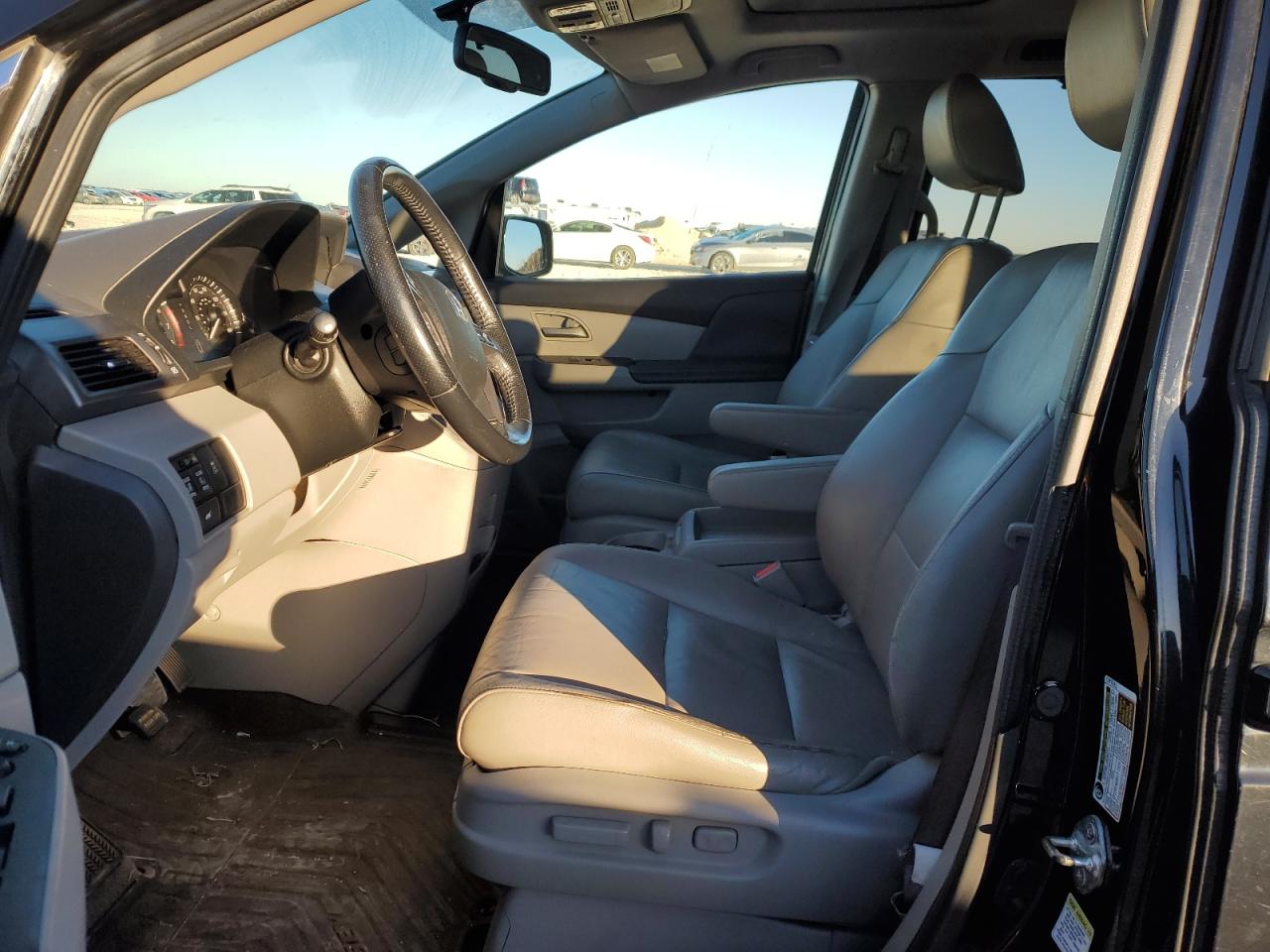 2013 Honda Odyssey VIN 5FNRL5H65DB042871 Copart auction photo, front end / minor dent/scratches damage thumbnail 7
