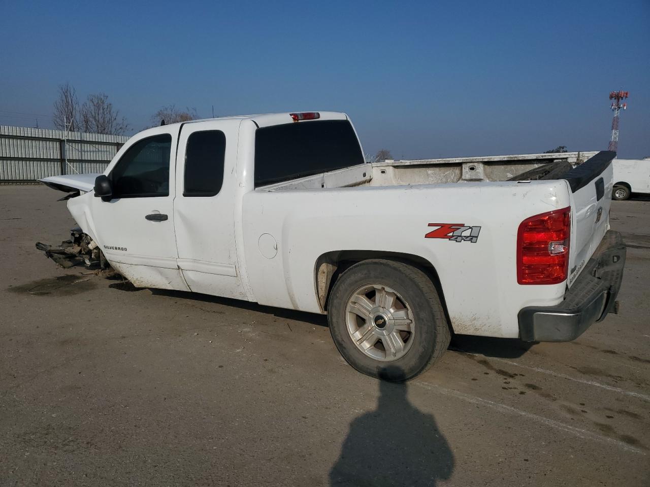 2010 Chevrolet Silverado VIN 1GCSKSE37AZ132378 Copart auction photo, all over damage thumbnail 2