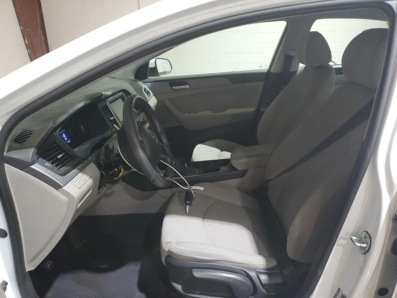 2018 Hyundai Sonata VIN 5NPE24AF6JH705254 Copart auction photo, vandalism damage thumbnail 7