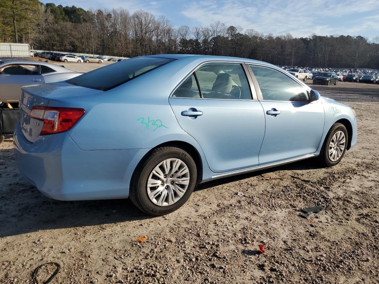 2012 Toyota Camry VIN 4T1BF1FK3CU570542 Copart auction photo, front end / minor dent/scratches damage thumbnail 3