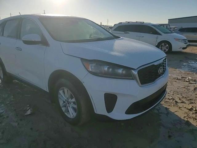 2019 KIA Sorento VIN 5XYPG4A37KG605852 Copart auction photo, side damage thumbnail 10