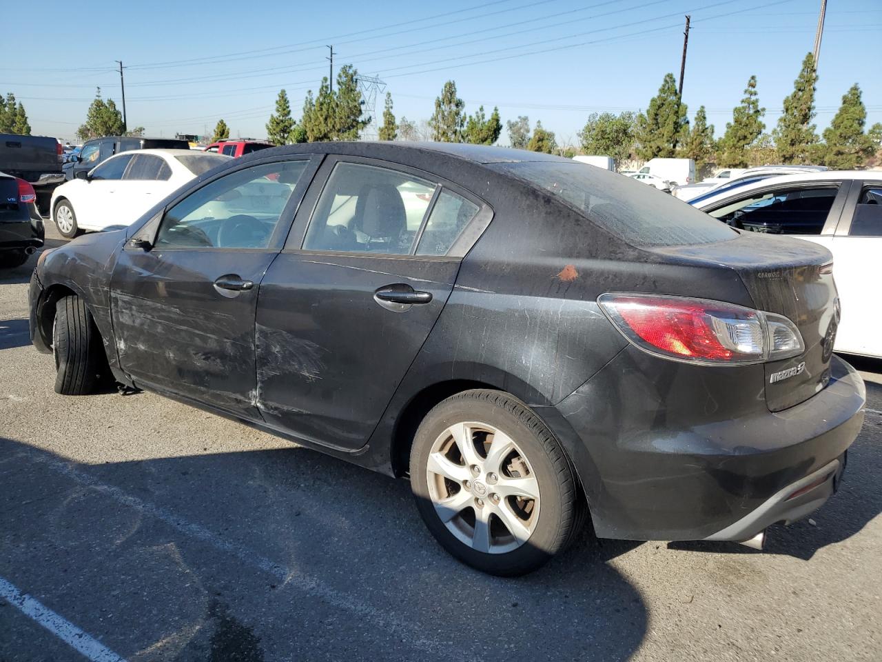 2011 Mazda 3 VIN JM1BL1VG6B1496351 Copart auction photo, undercarriage / side damage thumbnail 2