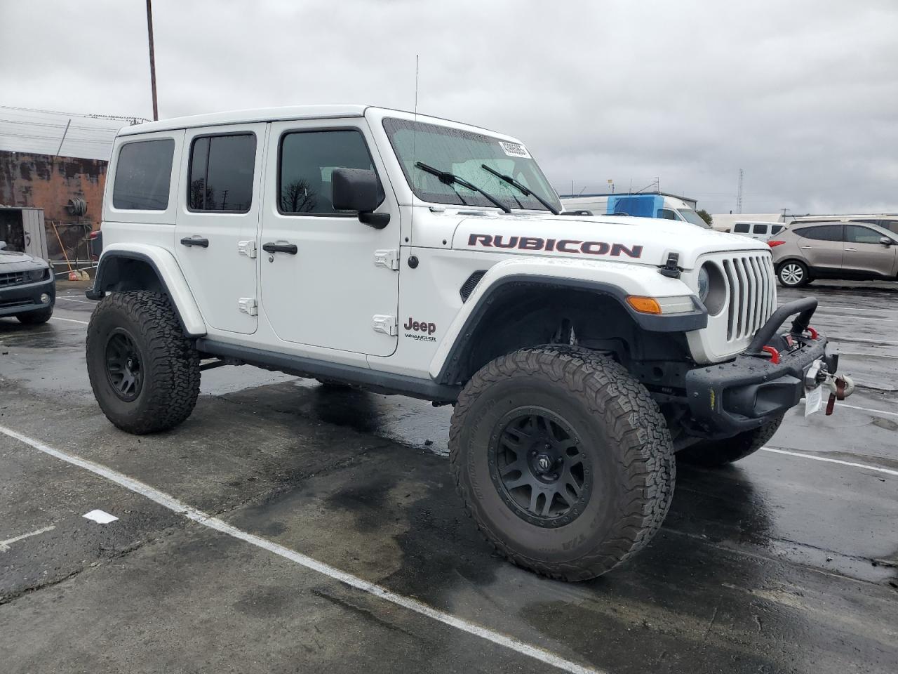2018 Jeep Wrangler VIN 1C4HJXFG2JW329018 Copart auction photo, front end damage thumbnail 4