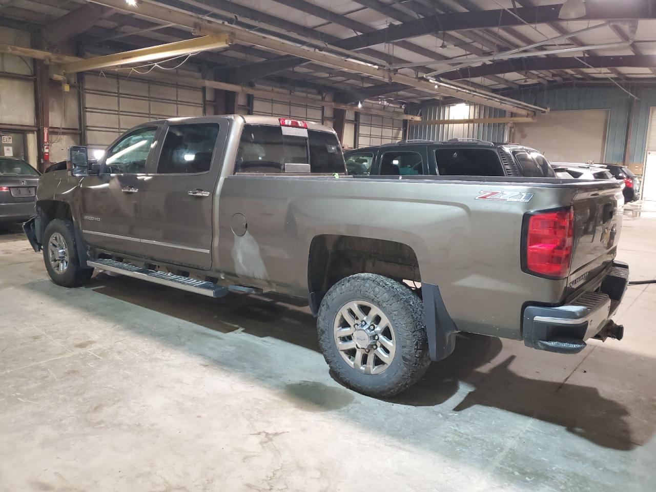 2015 Chevrolet Silverado VIN 1GC1KWE88FF509680 Copart auction photo, front end / minor dent/scratches damage thumbnail 2