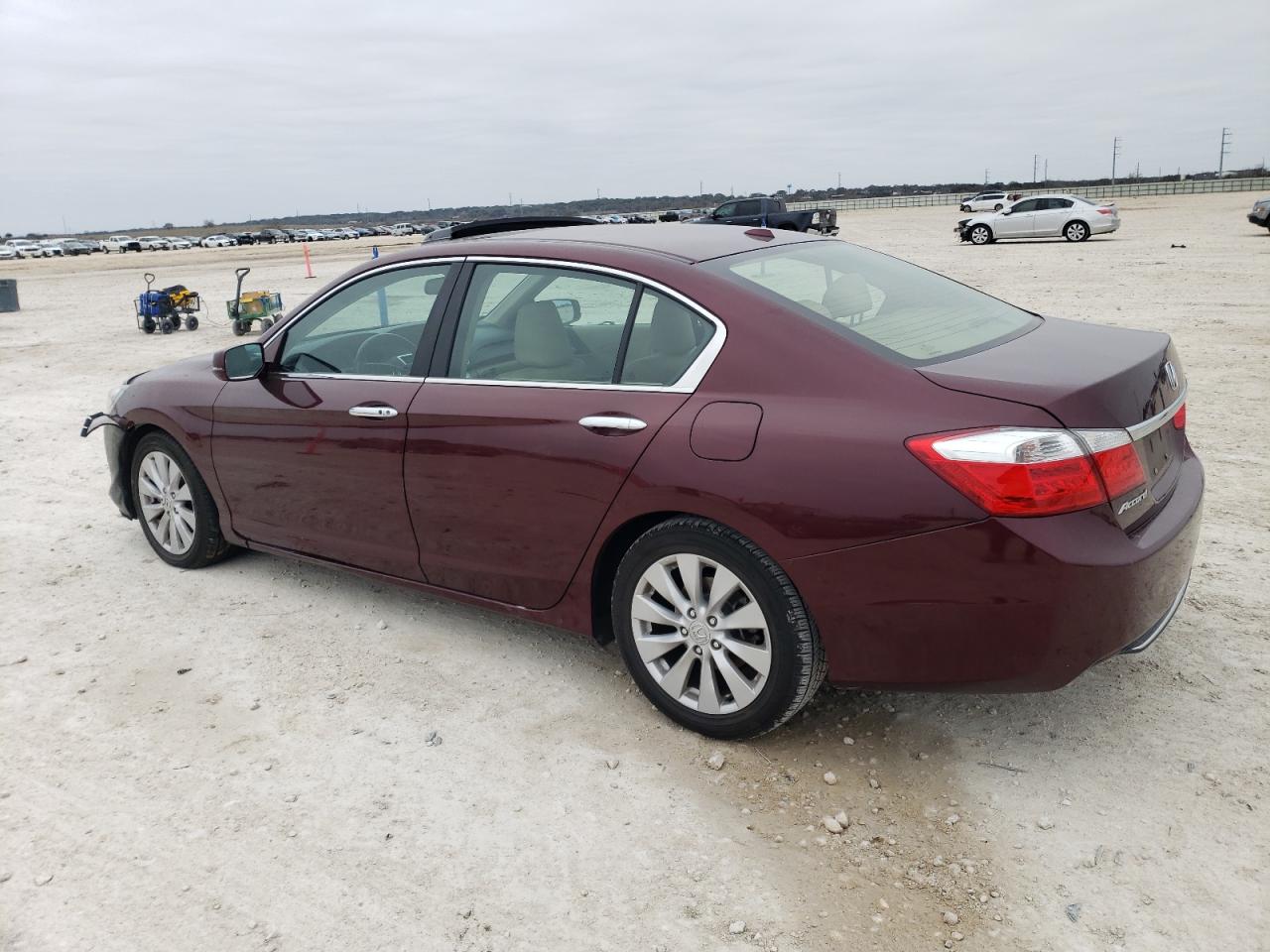2014 Honda Accord VIN 1HGCR2F89EA082647 Copart auction photo, front end / minor dent/scratches damage thumbnail 2