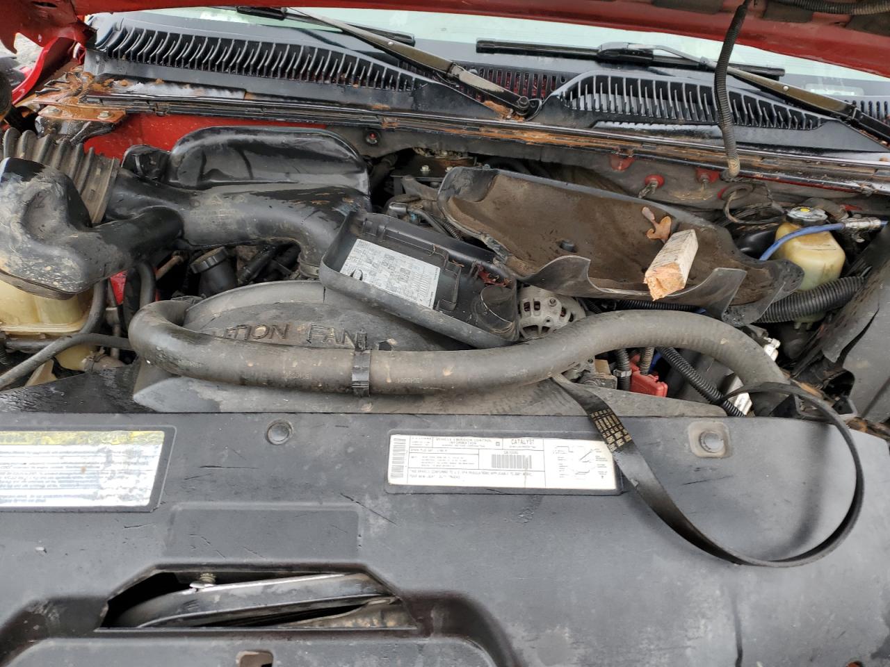 2001 Chevrolet Tahoe VIN 1GNEC13T81J151258 Copart auction photo, front end damage thumbnail 11