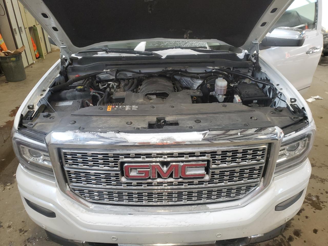 2018 GMC Sierra VIN 3GTU2PEC1JG344876 Copart auction photo, front end / mechanical damage thumbnail 11