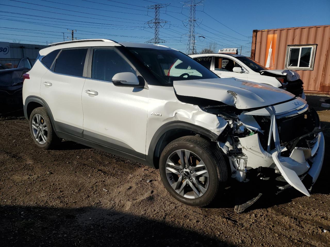 2023 KIA Seltos VIN KNDEUCAAXP7446600 Copart auction photo, front end / top/roof damage thumbnail 4