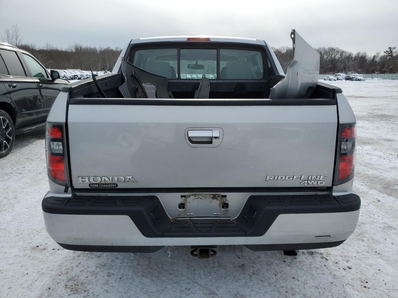 2013 Honda Ridgeline VIN 5FPYK1F28DB013184 Copart auction photo, front end / minor dent/scratches damage thumbnail 6