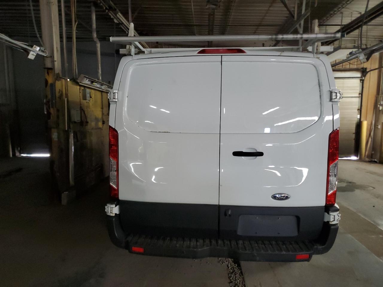 2016 Ford Transit VIN 1FTYR1ZM0GKB09951 Copart auction photo, front end / side damage thumbnail 6