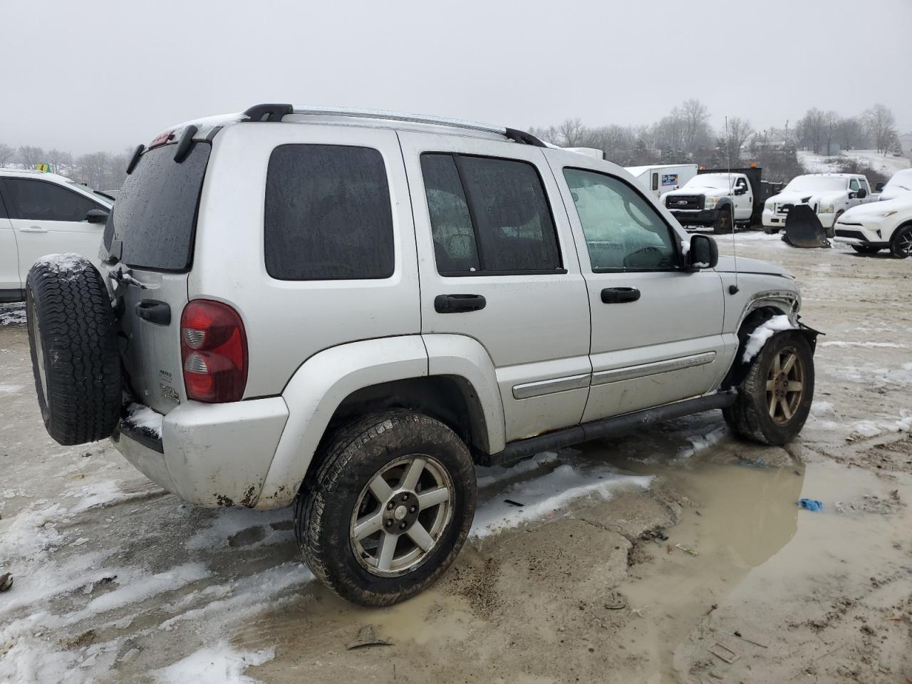 2006 Jeep Liberty (North America) VIN 1J4GL58K06W222143 Copart auction photo, front end / side damage thumbnail 3