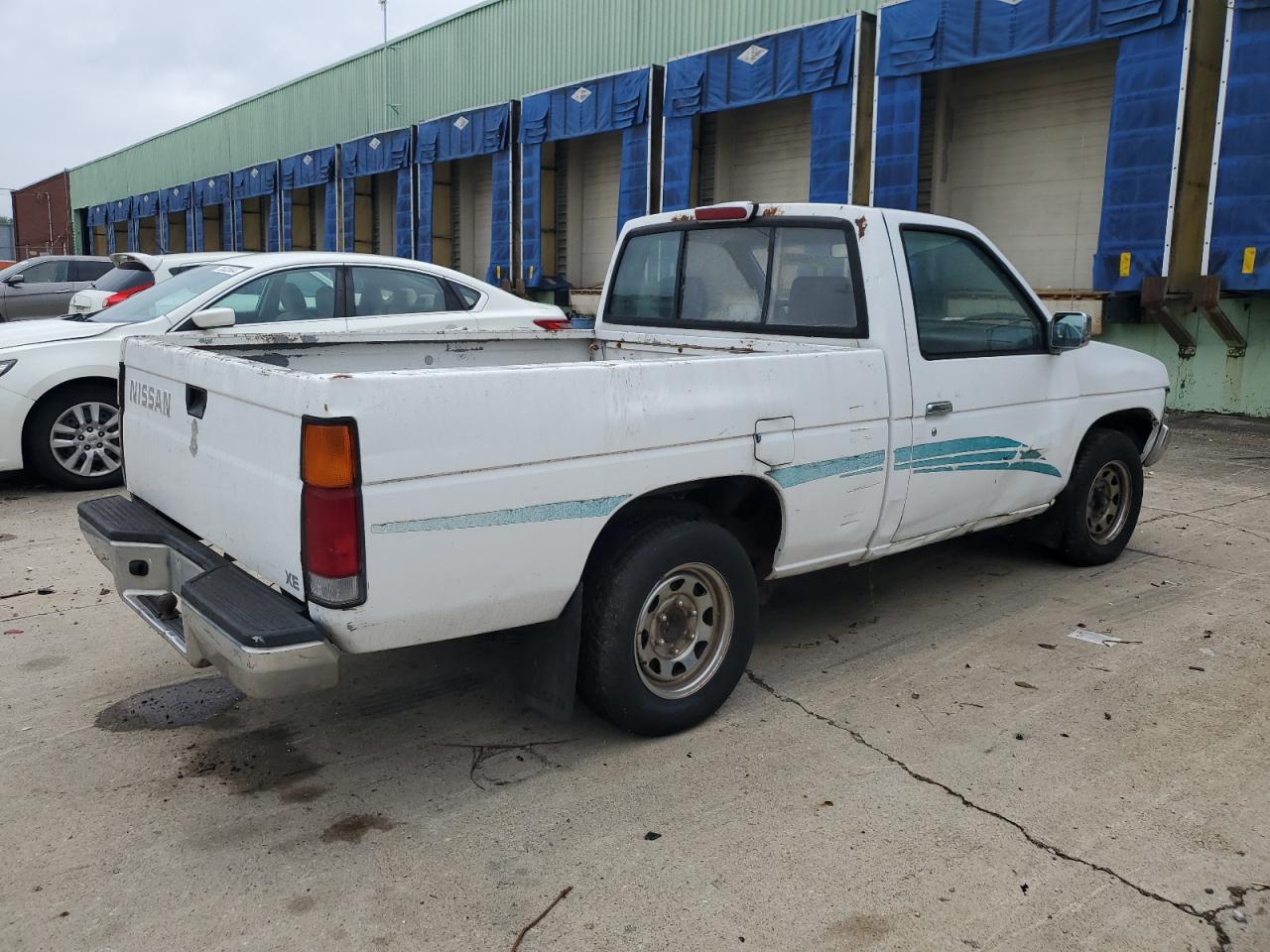 1994 Nissan Navara (Frontier) VIN 1N6SD11S5RC374907 Copart auction photo, mechanical / all over damage thumbnail 3
