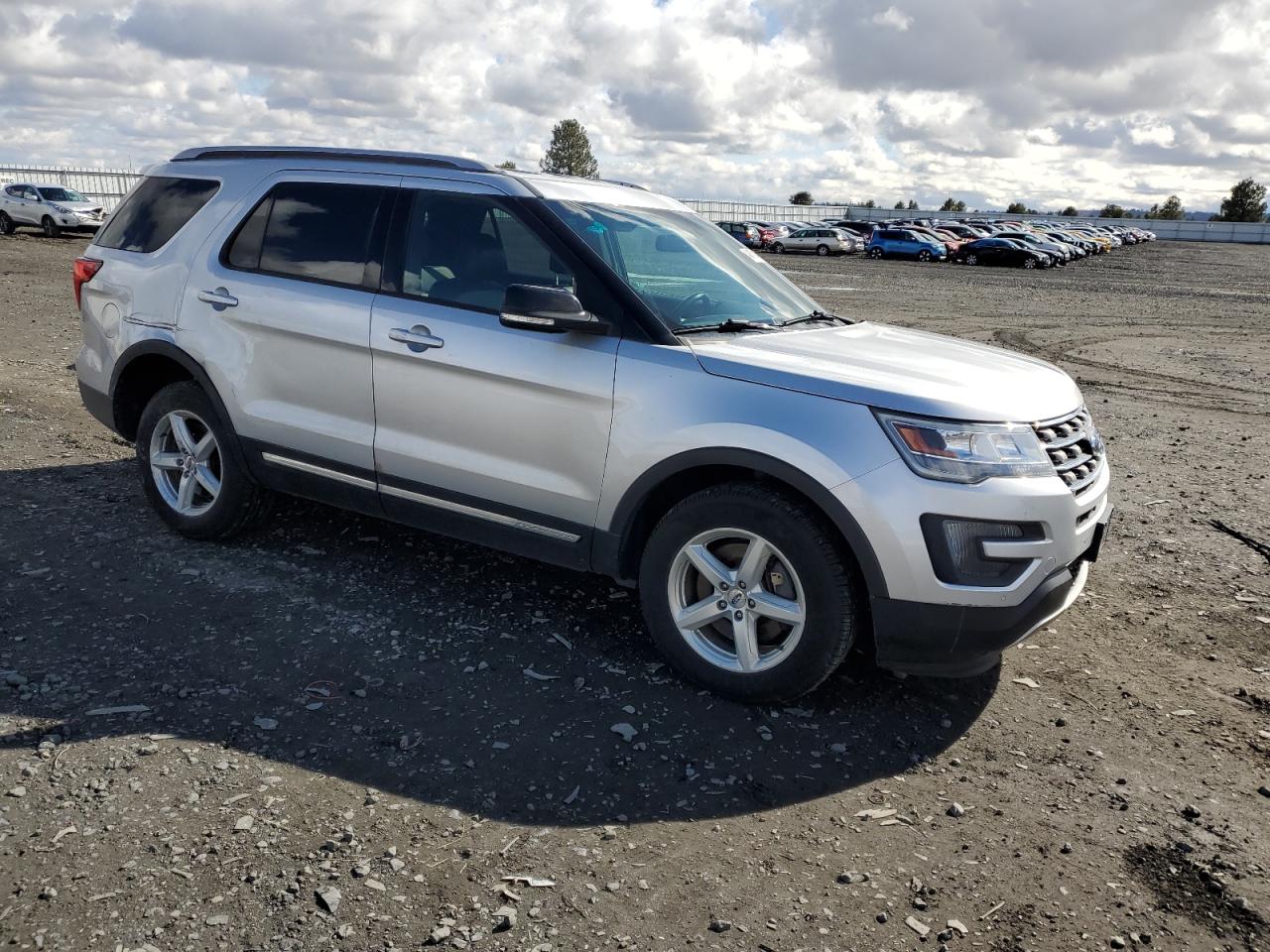 2016 Ford Explorer VIN 1FM5K8D83GGA37880 Copart auction photo, side / rear end damage thumbnail 4