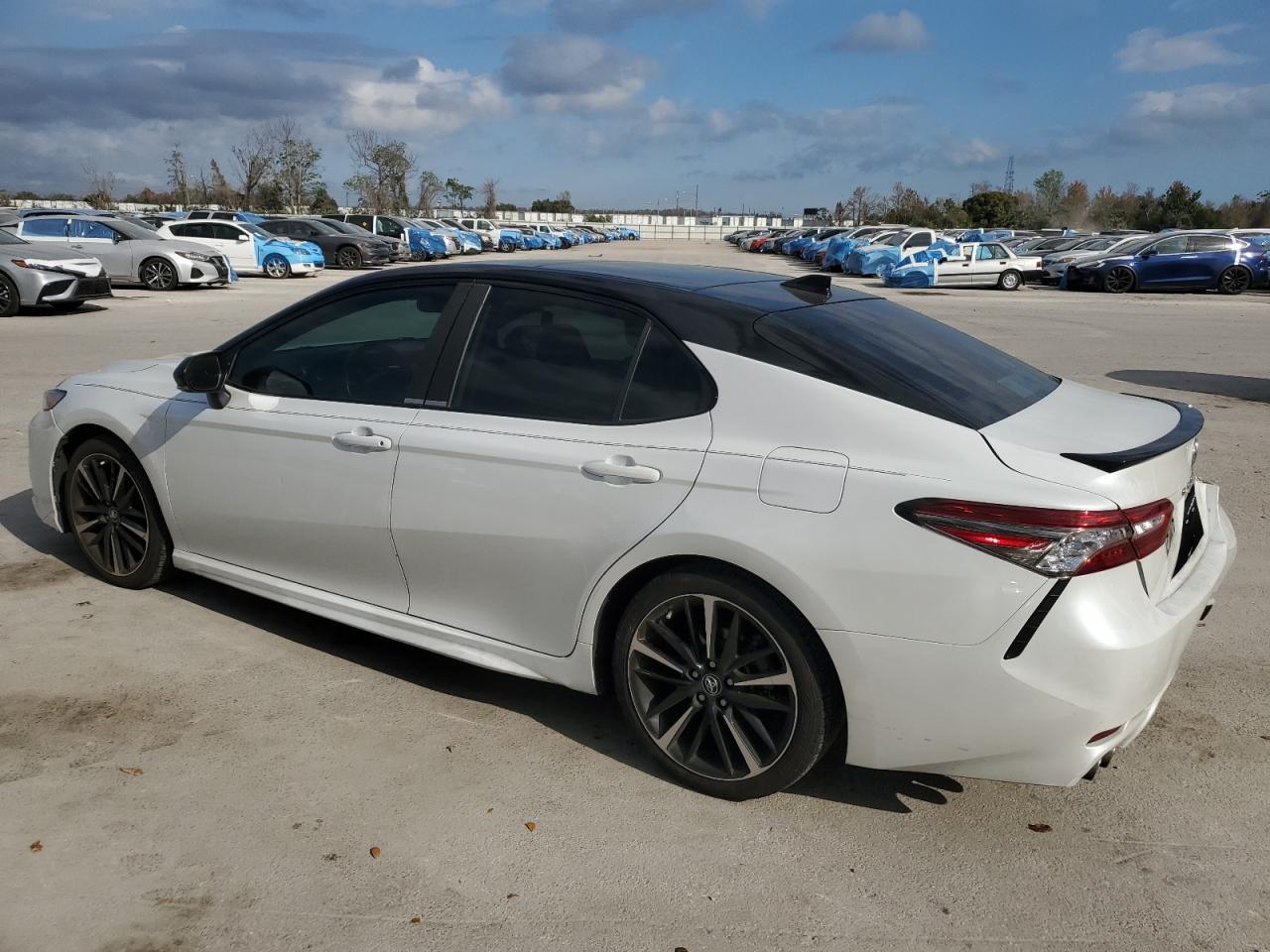 2019 Toyota Camry VIN 4T1BZ1HK9KU030311 Copart auction photo, rear end / side damage thumbnail 2
